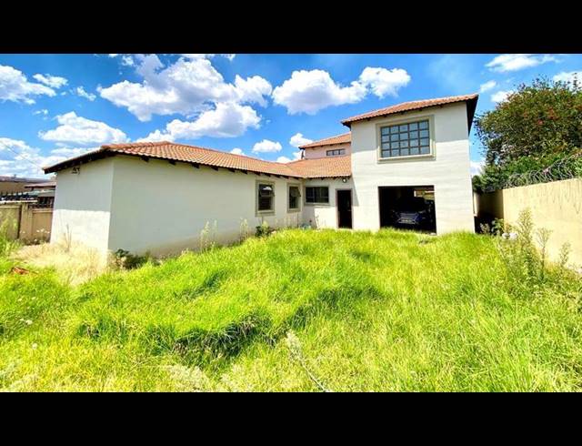 6 BEDROOM HOUSE FOR SALE IN MID ENNERDALE